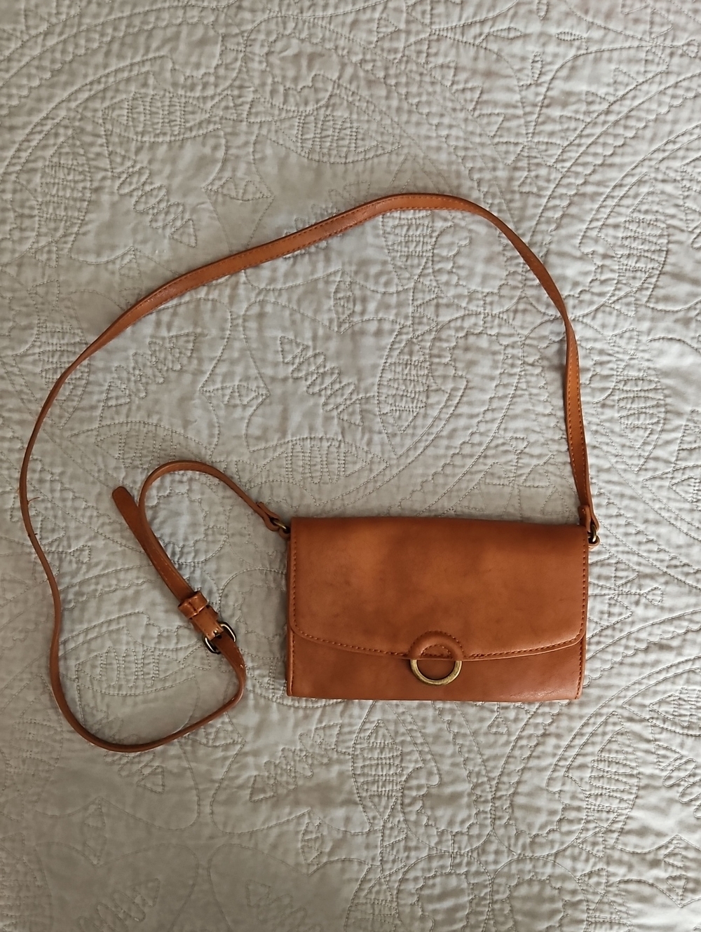 Universal Thread Tan Crossbody Bag with Gold Ring Detail